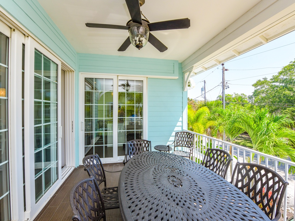 Balcony, Outdoor Dining