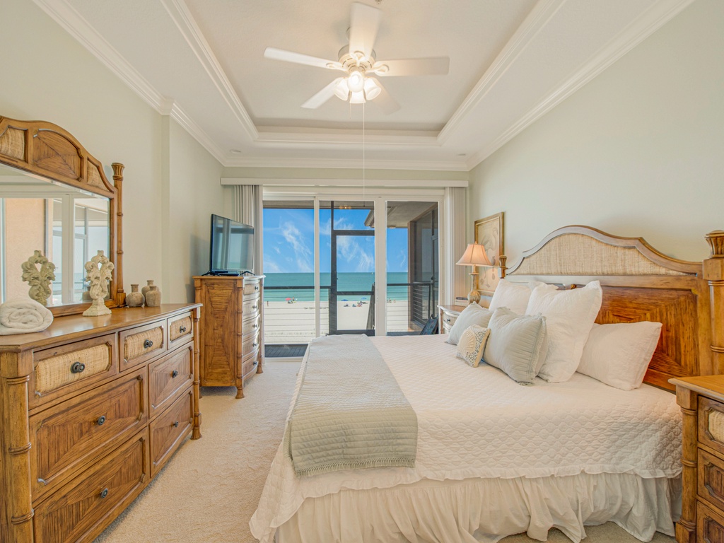 Primary Bedroom - King