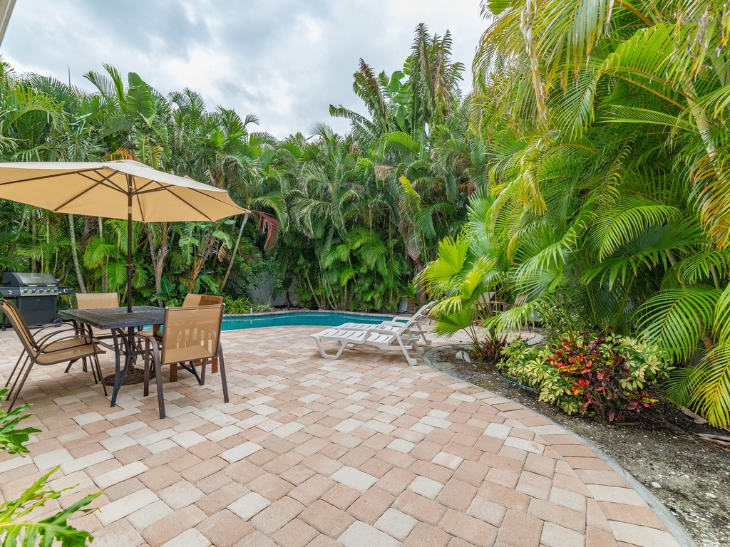 Private Pool with Loungers