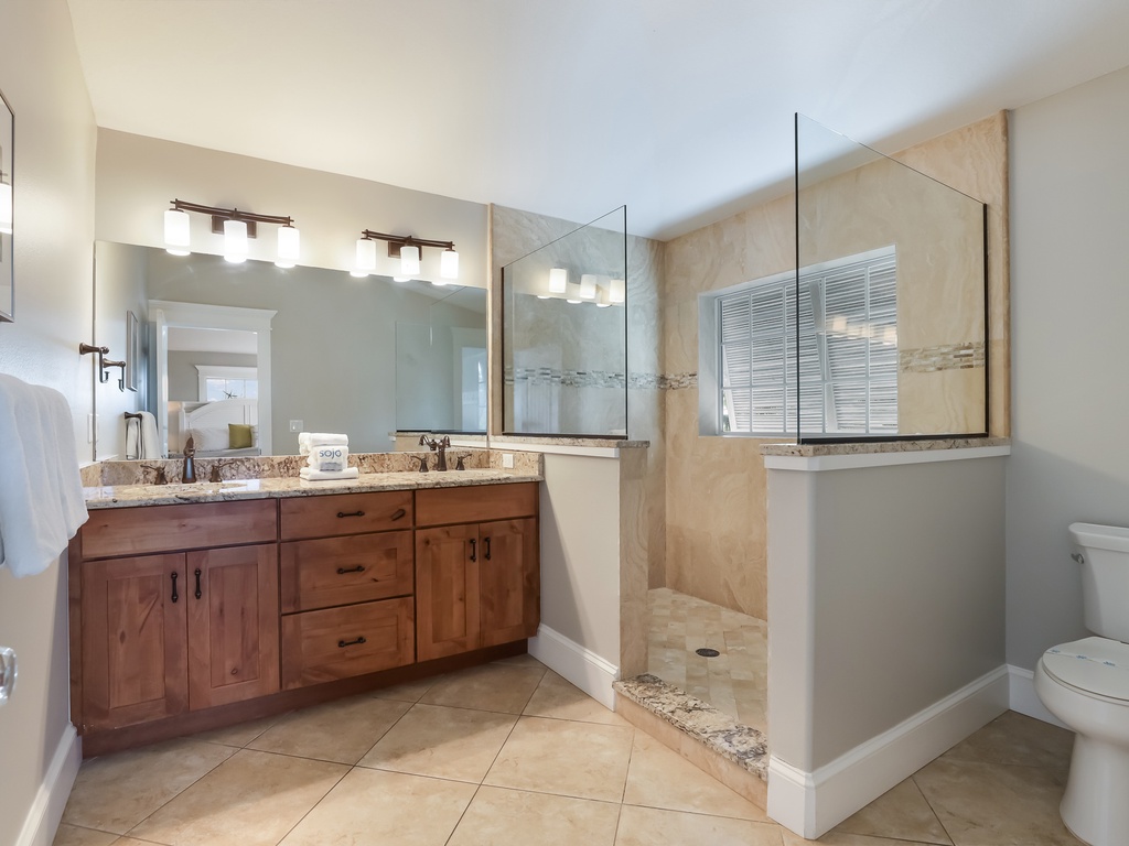 Primary Bedroom (3rd Floor), Ensuite Bathroom