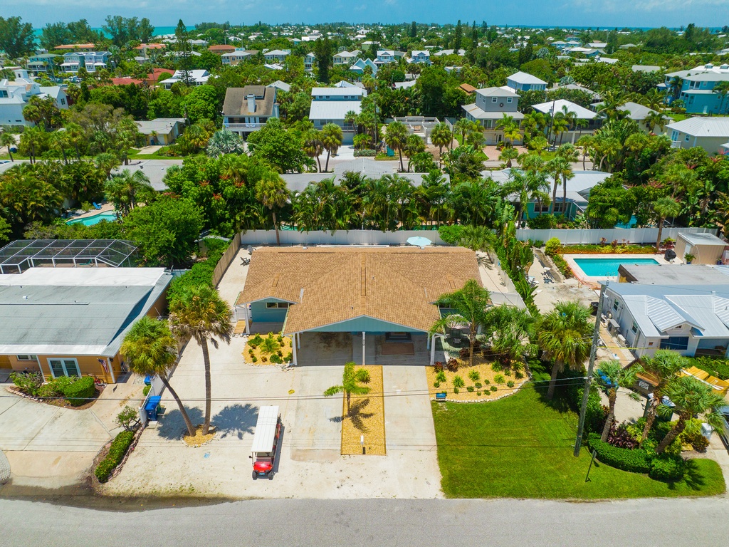 Close To Gulf Beaches