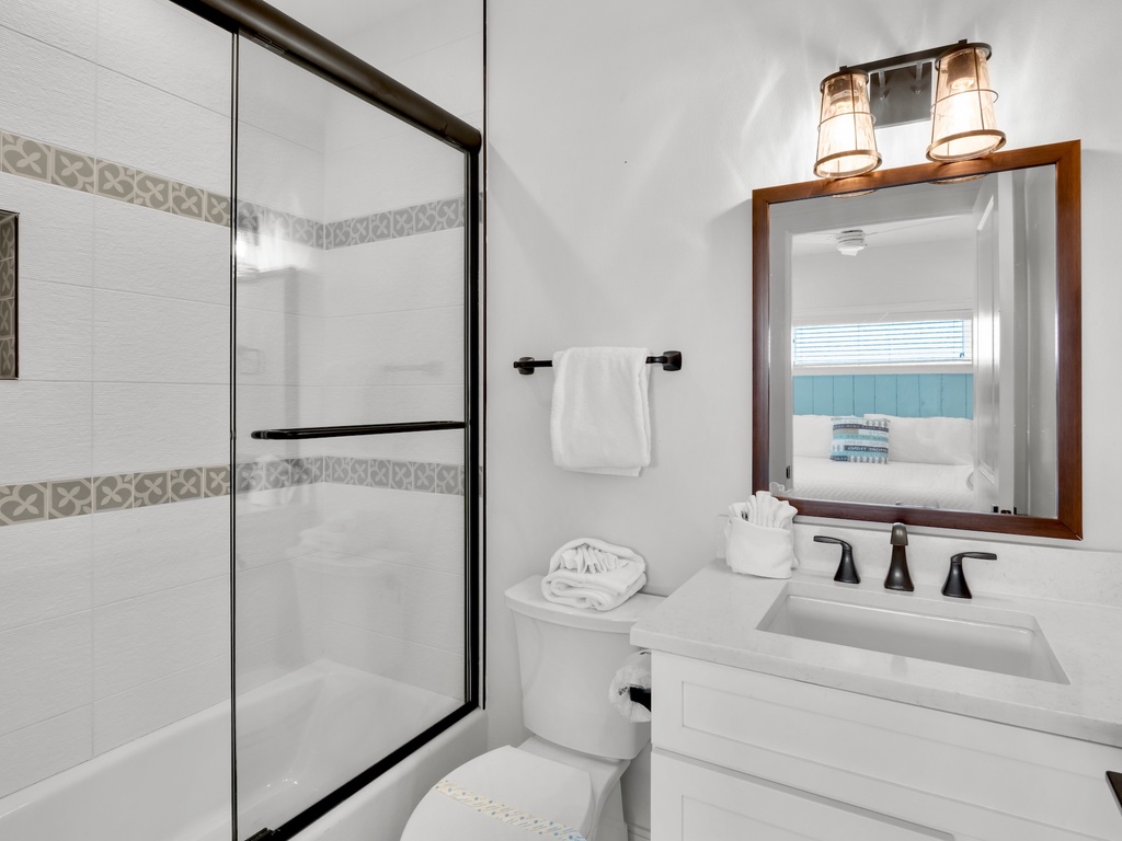 Fifth Bedroom, Ensuite Bathroom