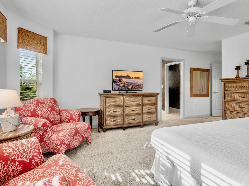 Primary Bedroom, King bed