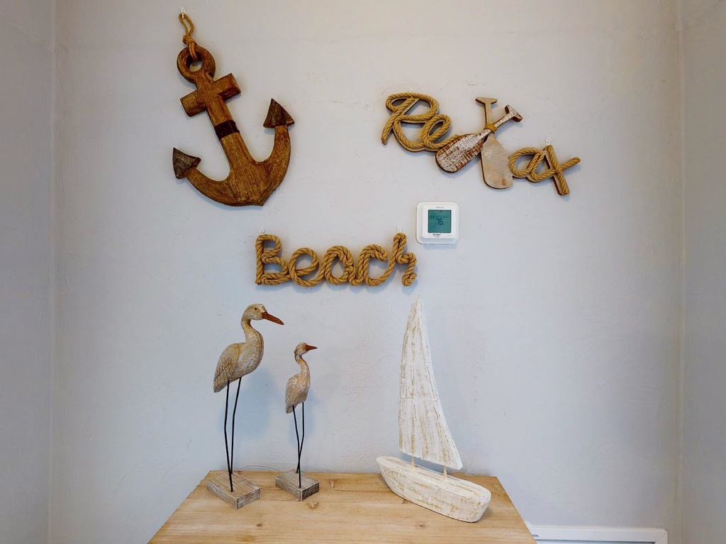 Starfish Cove B by AMI Locals