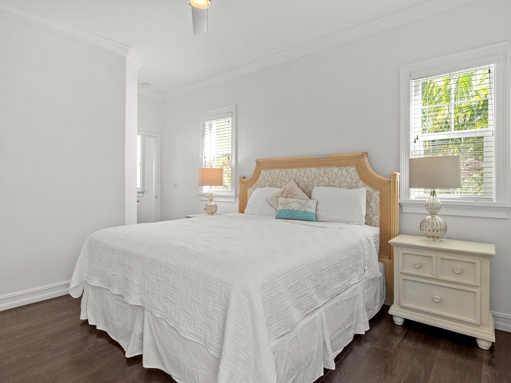 Second Bedroom, King