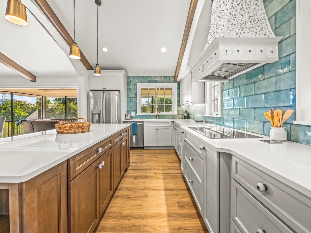 Fully Equipped Modern Kitchen