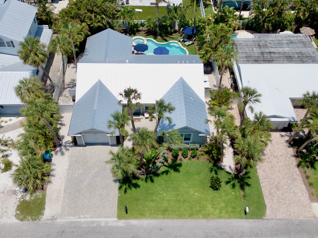 Island Chic by Anna Maria Island Accommodations