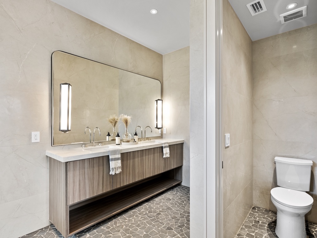 Fourth Bedroom, Ensuite