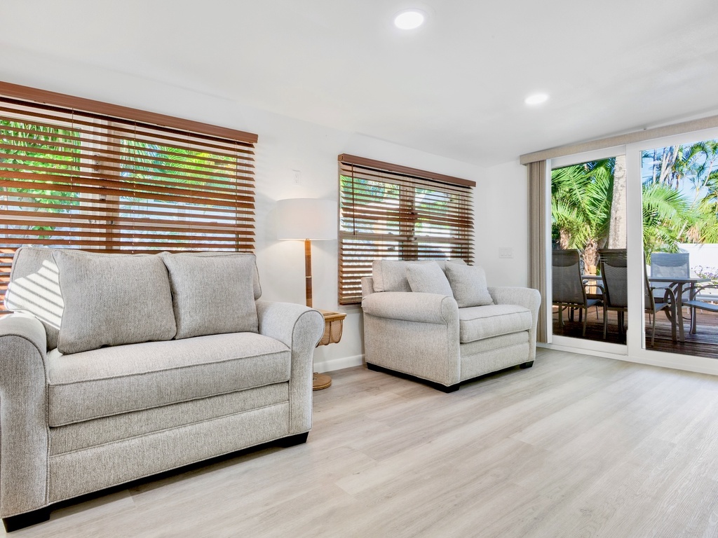 Florida Room - Two Twin Sleeper Sofas