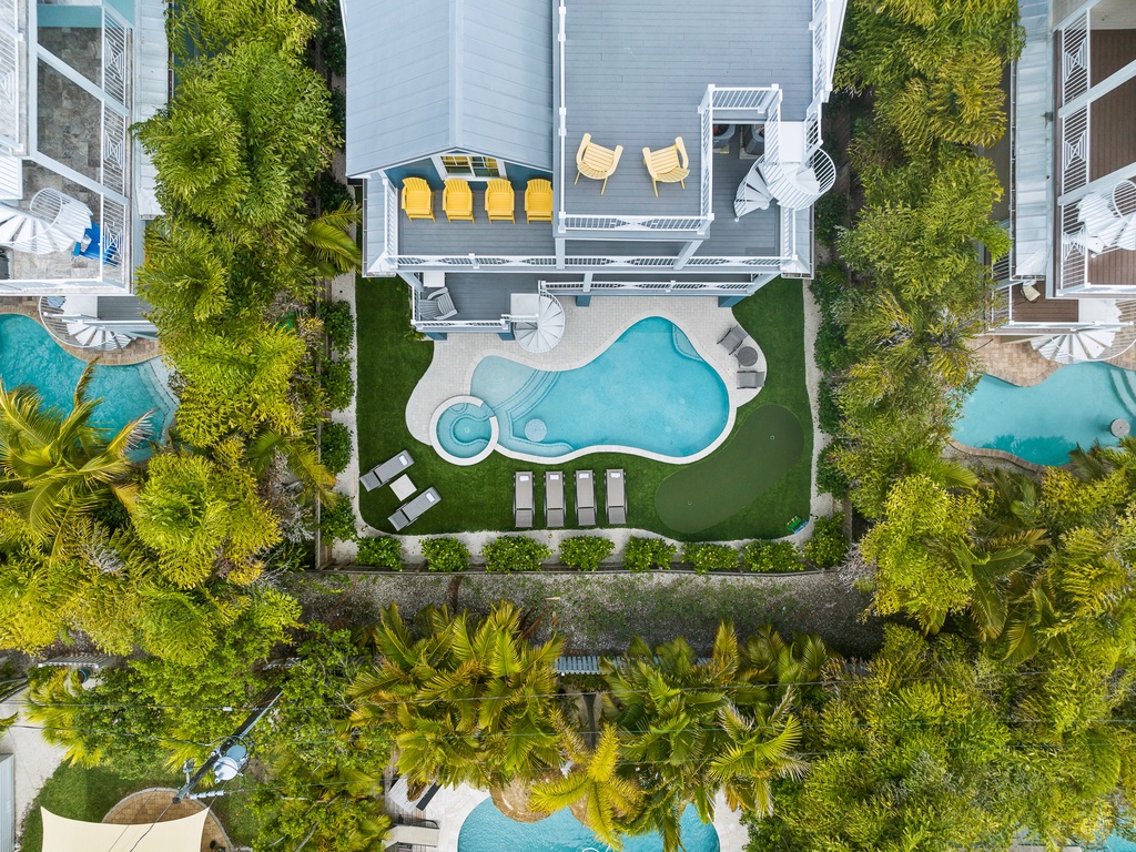 Private Pool and Spa