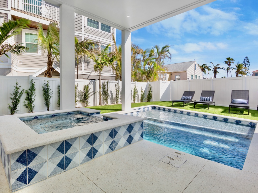 Private Pool and Spa