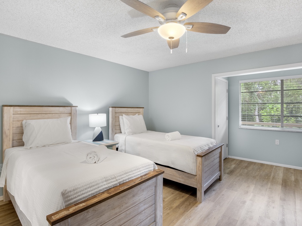 Second Bedroom, Twins