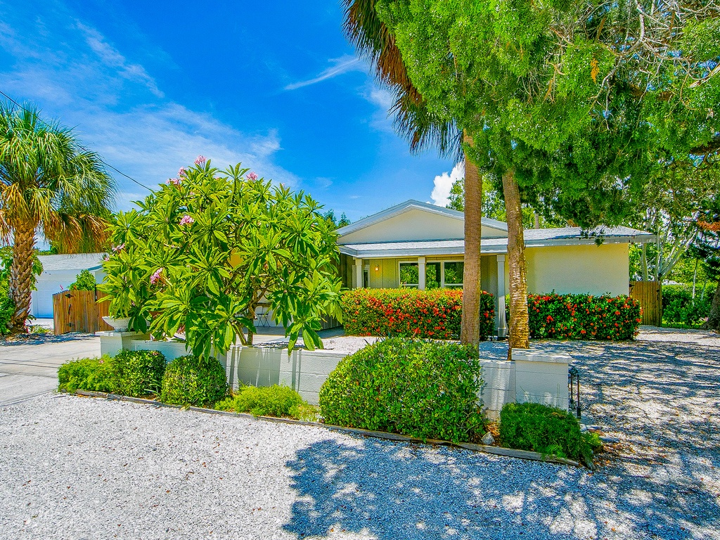 North End Zen by Anna Maria Island Accommodations