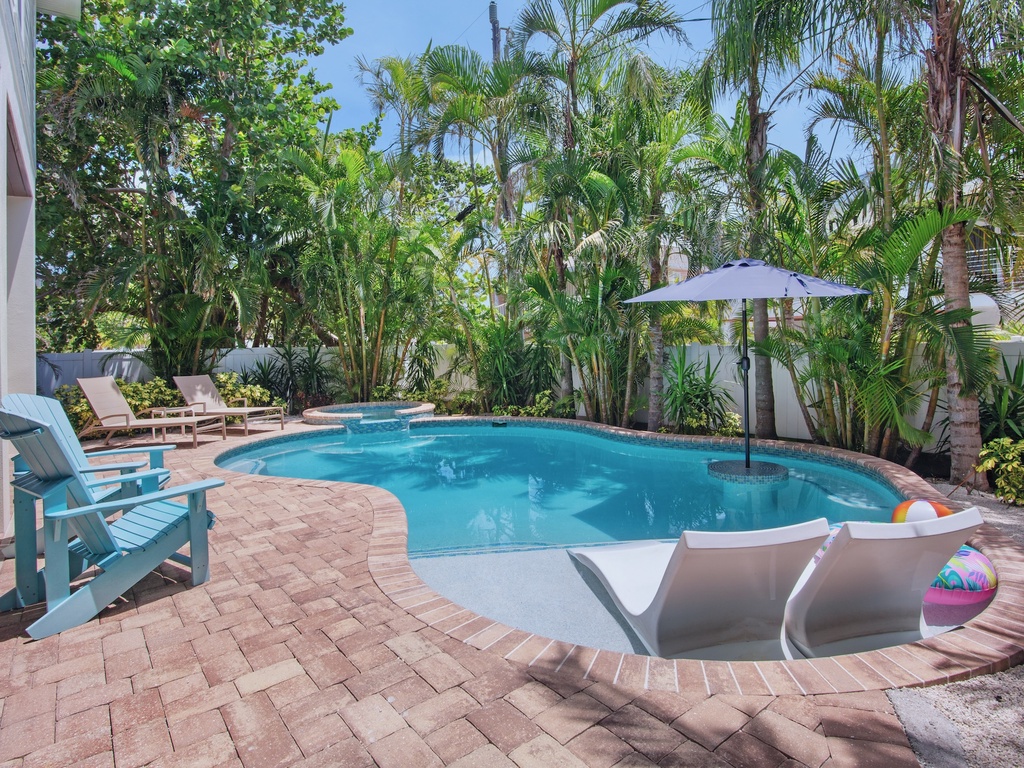 Private Pool and Spa