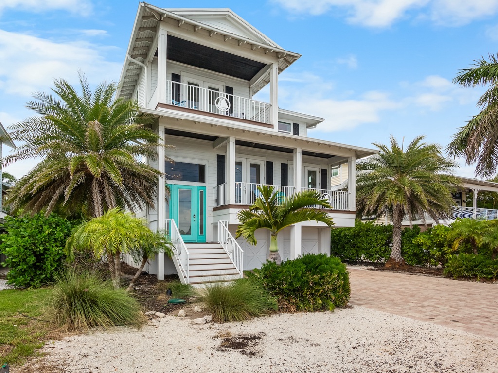 Blue Bay by AMI Locals