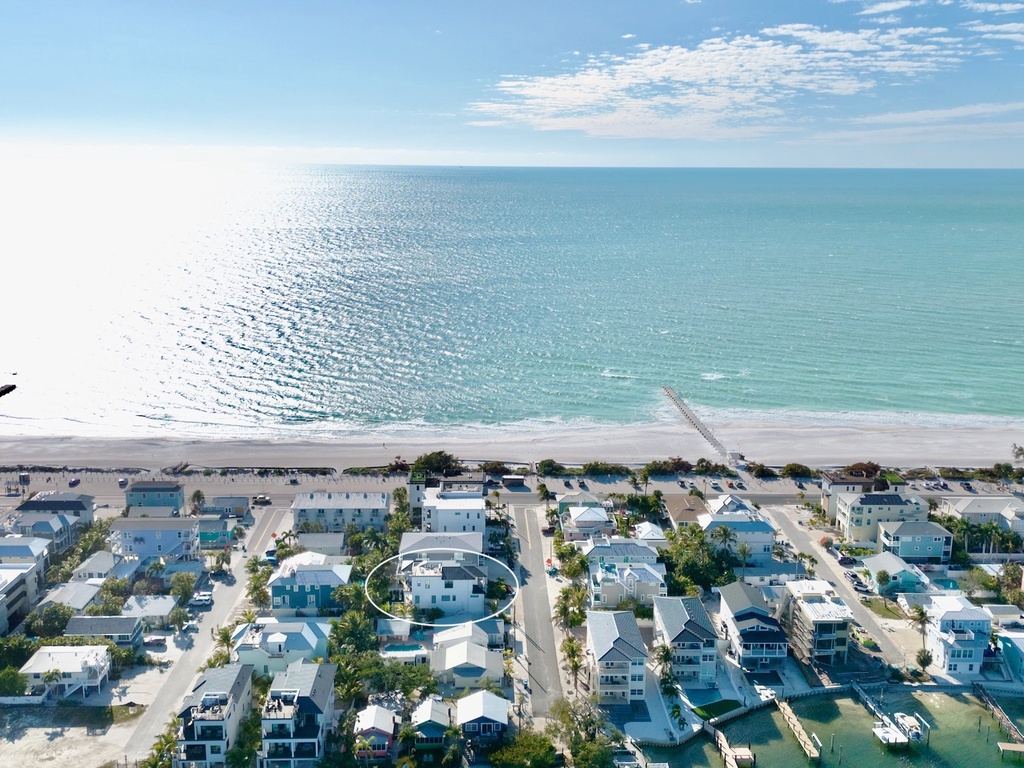 Aerial View - Bay Dreaming by AMI Locals