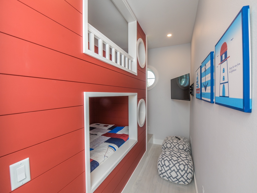 Seventh Bedroom, Twin/Twin Bunk