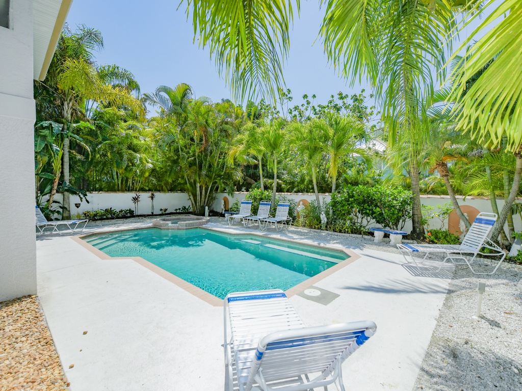 Private Pool and Spa