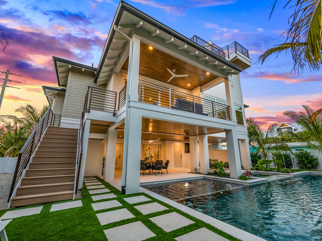 Annabella By The Sea by AMI Locals