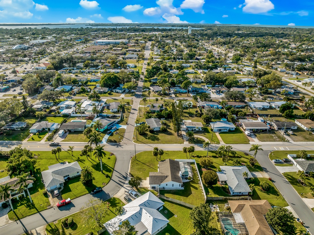 A Costal Paradise by AMI Locals