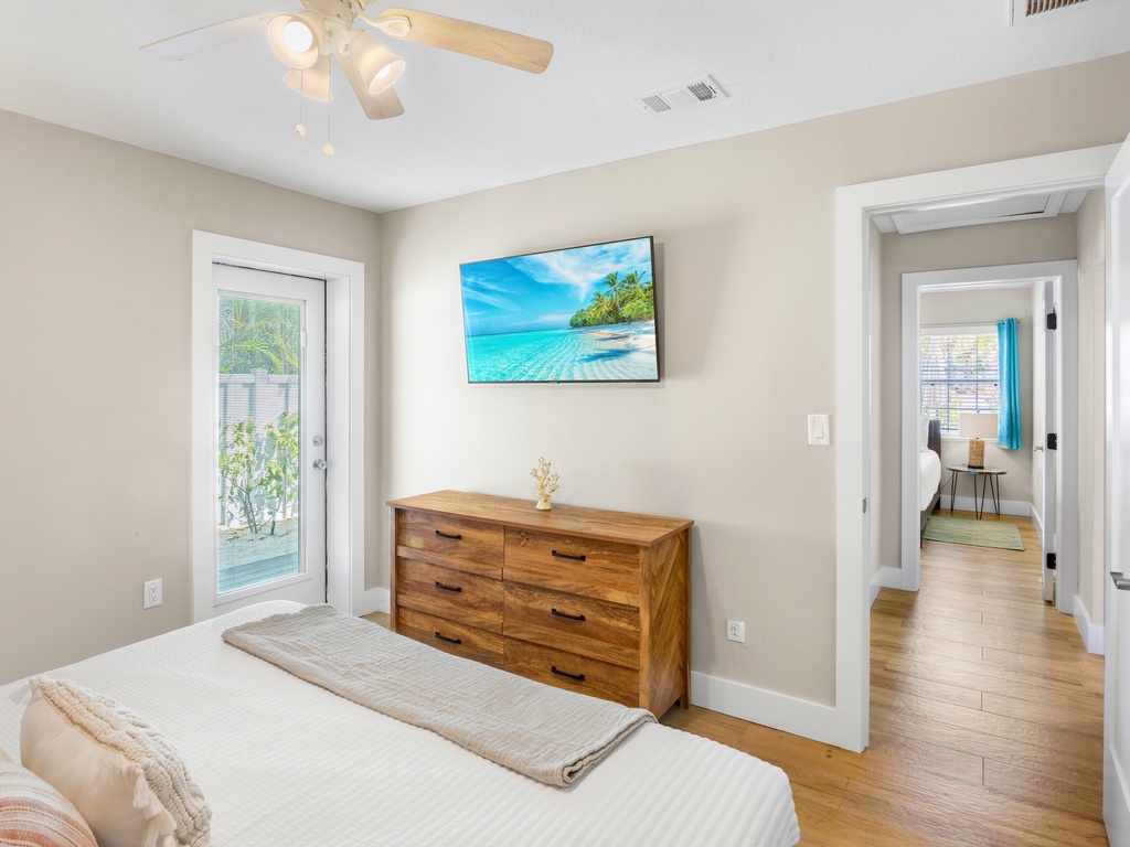 Second Bedroom - King