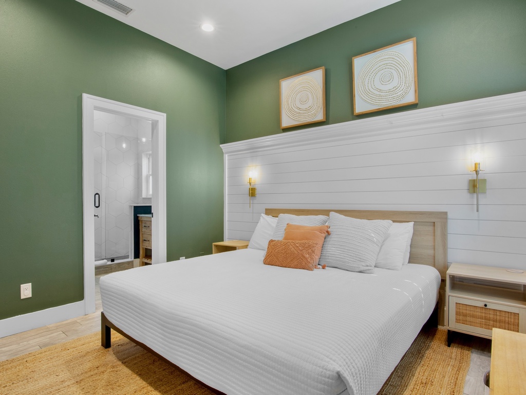 Second Bedroom (2nd floor), King bed