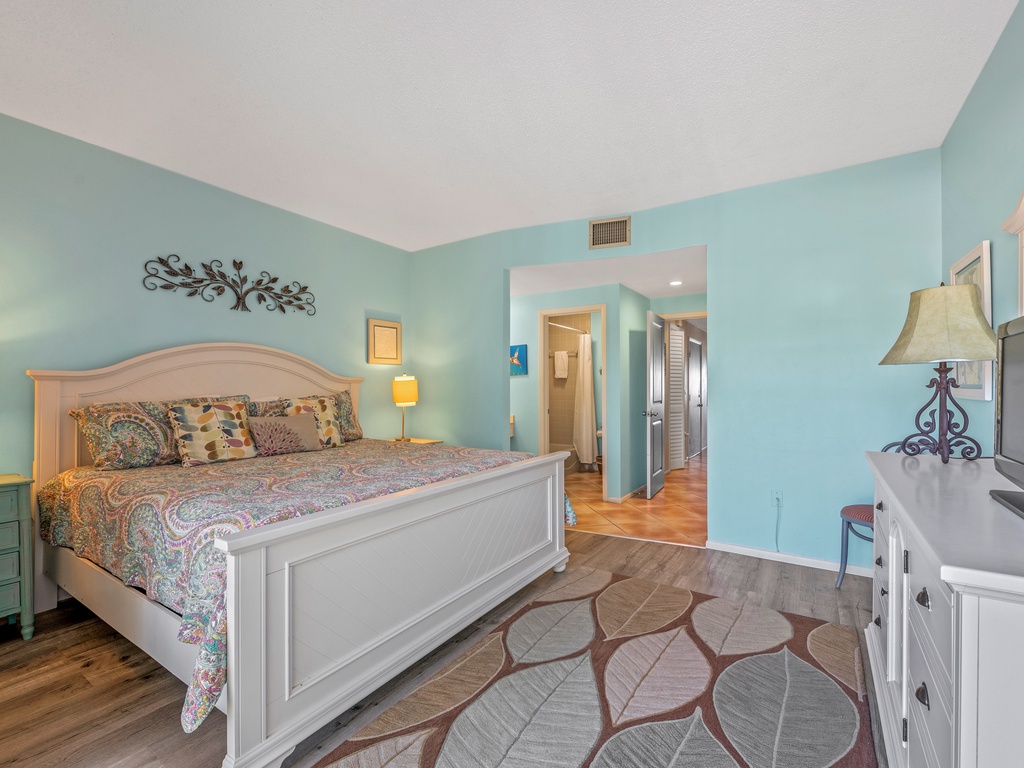 Primary Bedroom - King