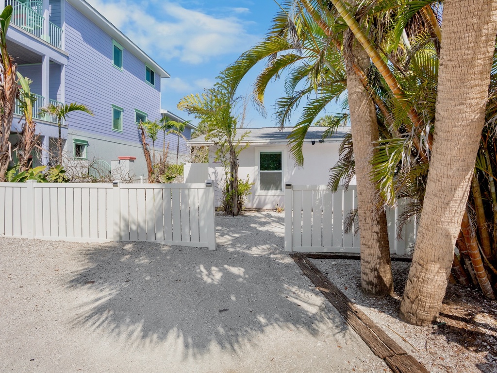 Entrance of Sugar Plum Beach