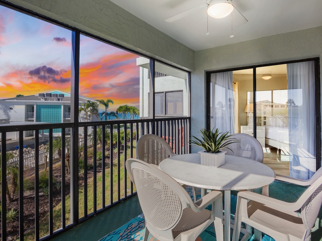 Balcony dining with stunning views