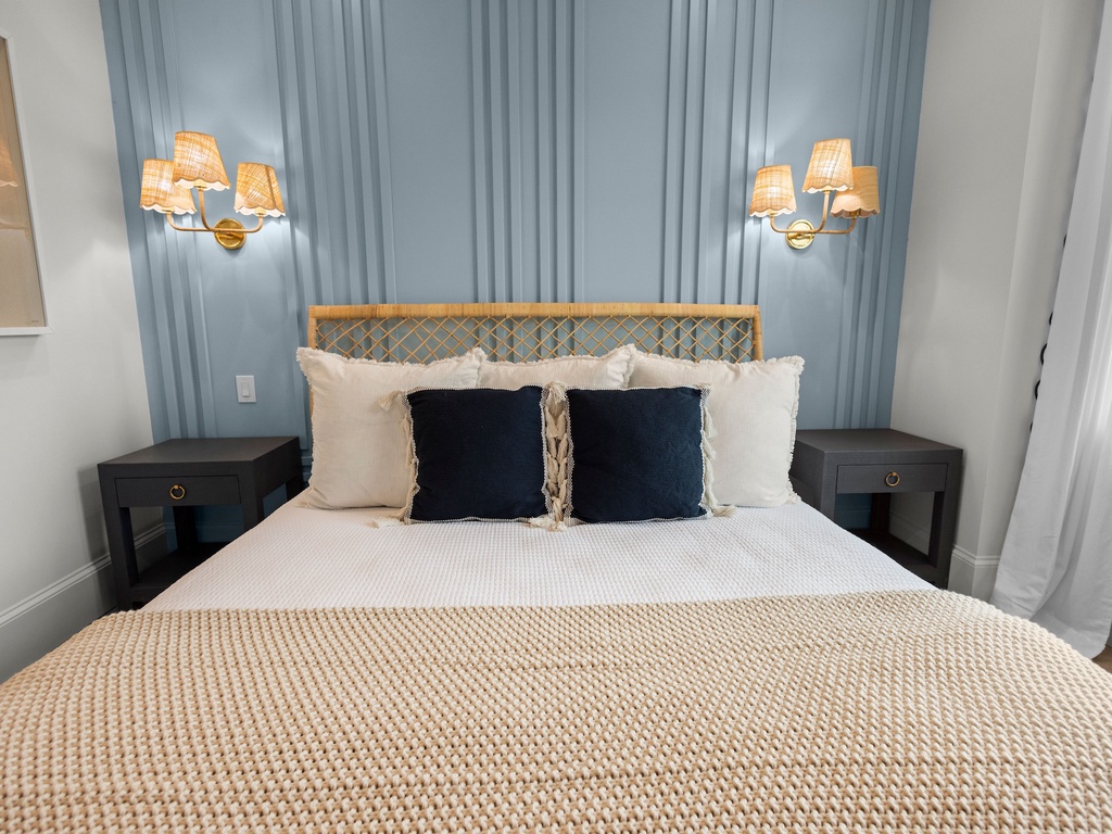 Second Bedroom, King