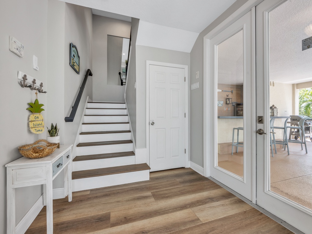 Dolphin House by Anna Maria Vacations