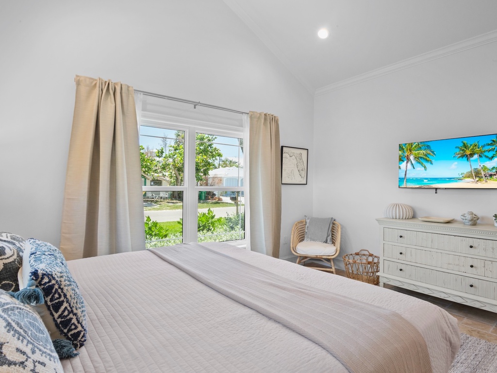 Third Bedroom - King