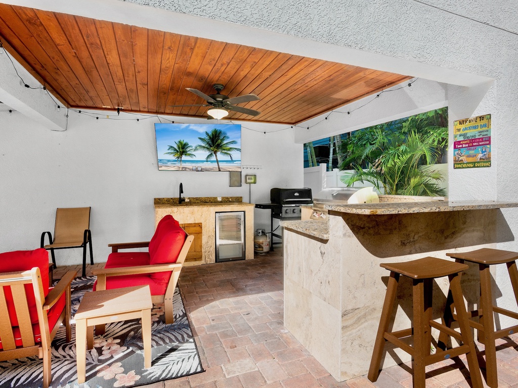 Outdoor Kitchen