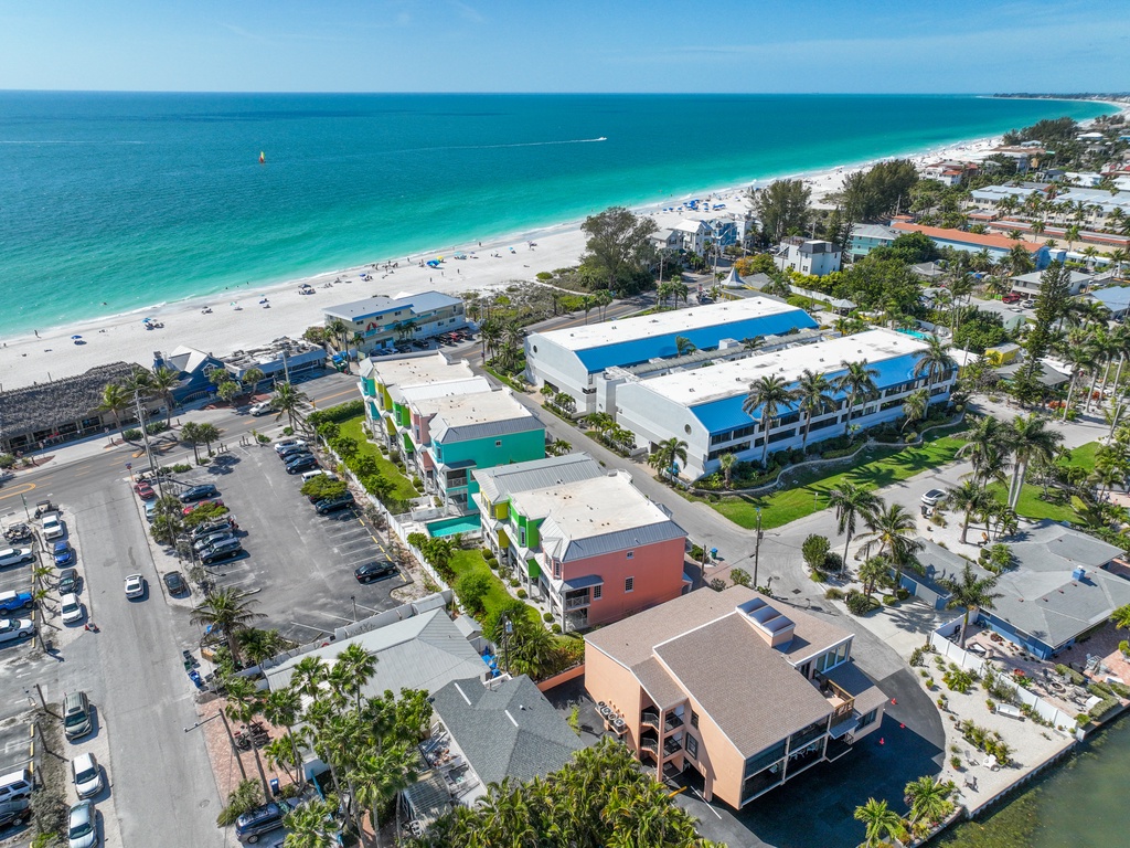 A Twist of Lime by AMI Locals