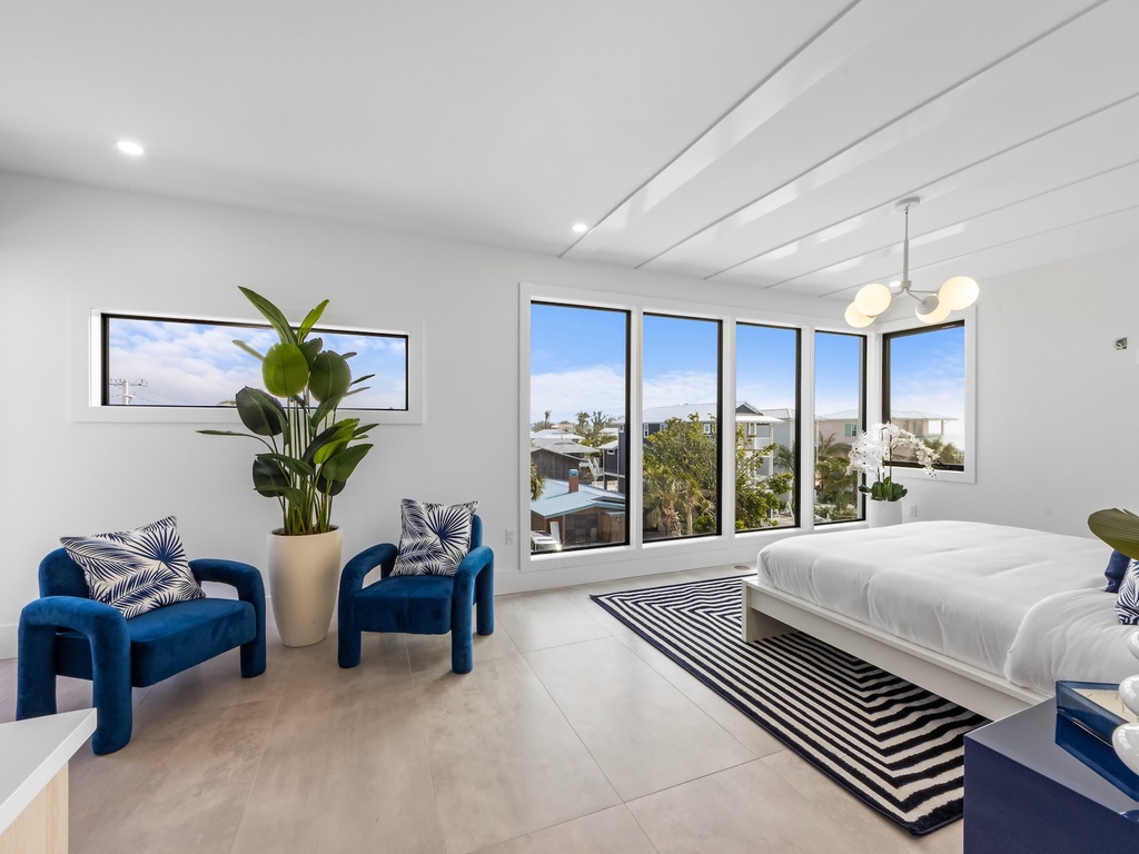 Primary Bedroom, King