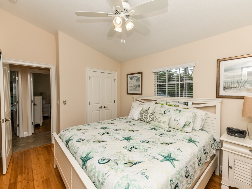 Primary Bedroom, King, West Unit