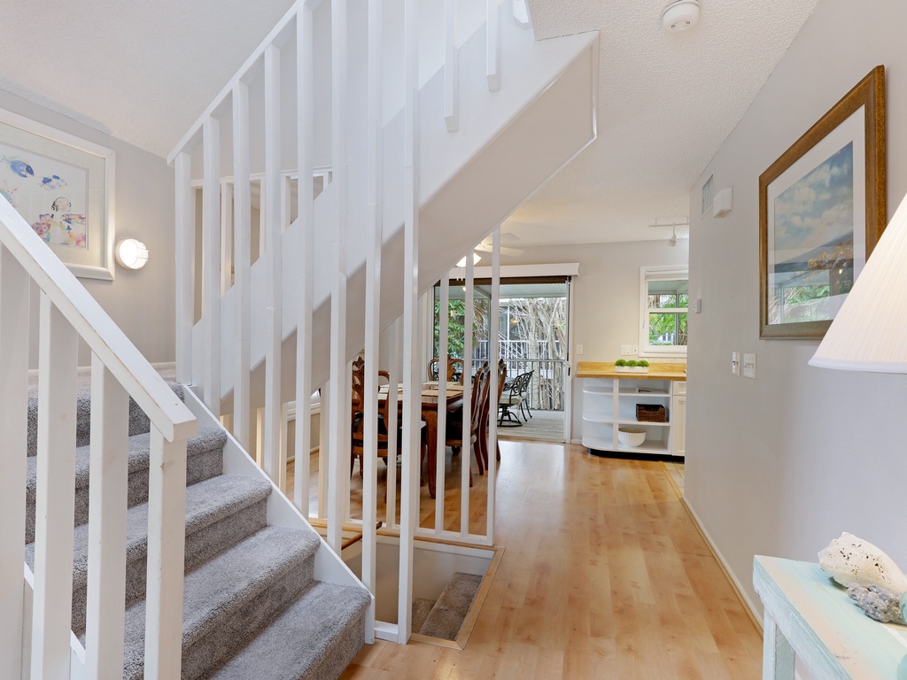Modern Indoor Stair Feature