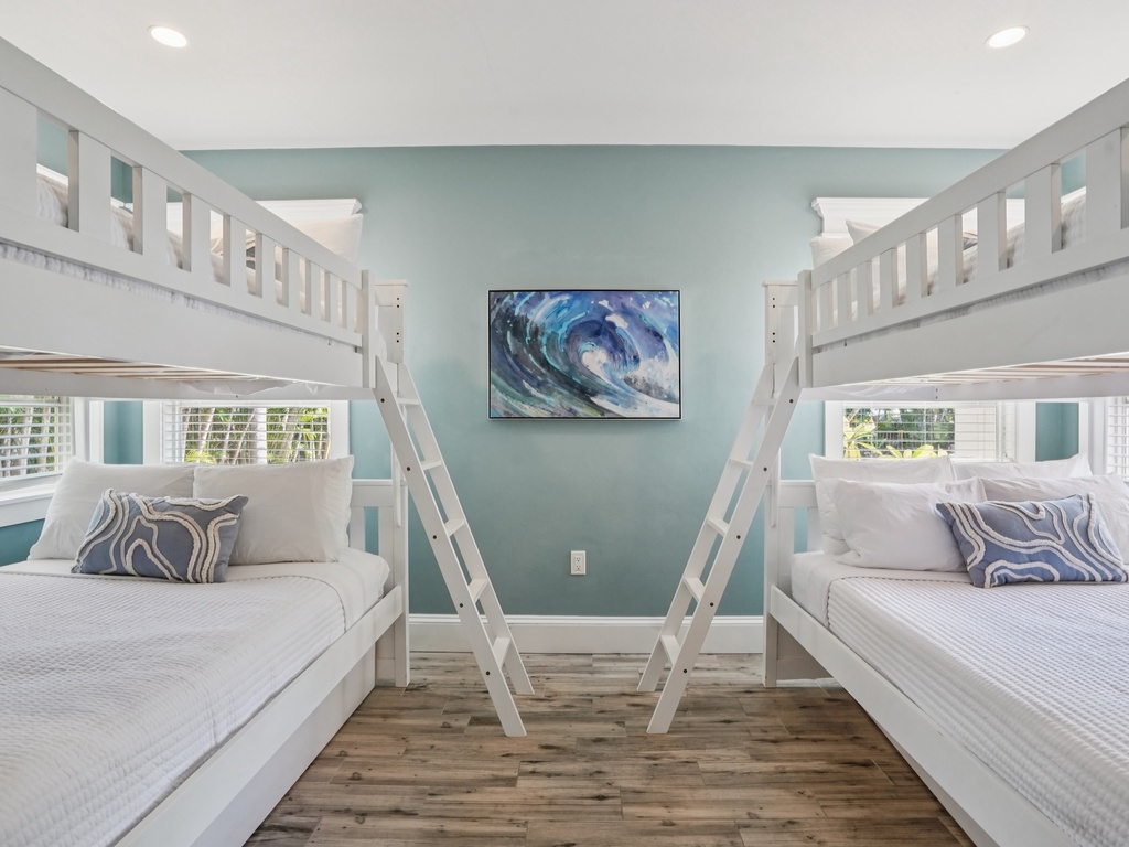 Third Bedroom - Full/Full Bunks