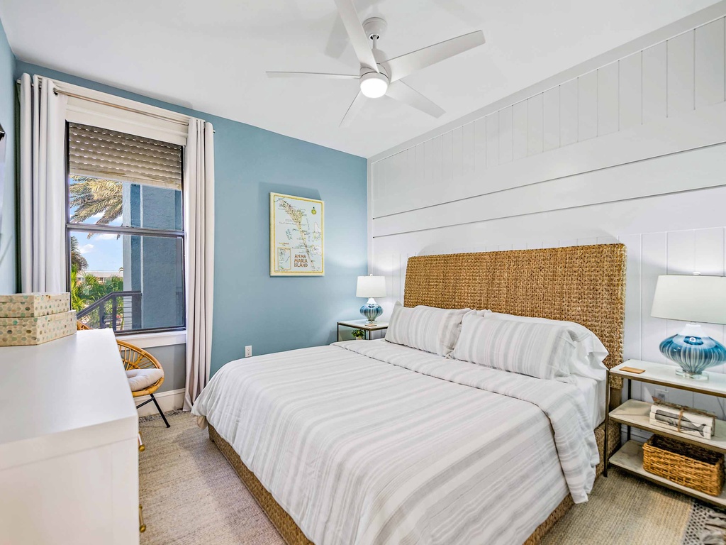 Third Bedroom: King