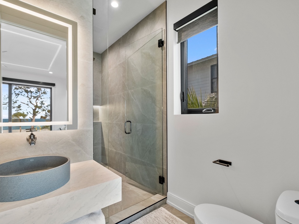 Secondary Bathroom, Ensuite