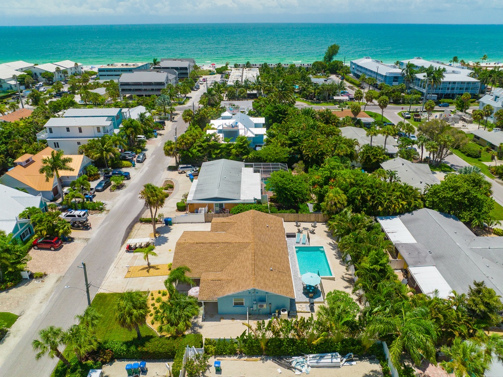 Close To Gulf Beaches