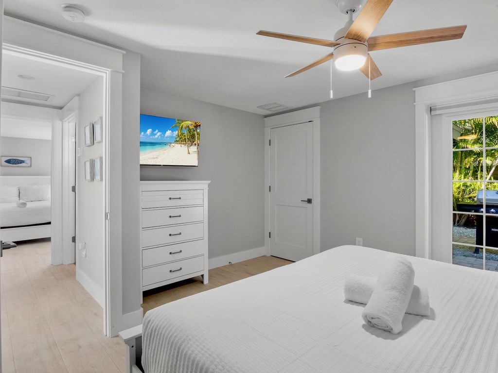 Second Bedroom, King bed