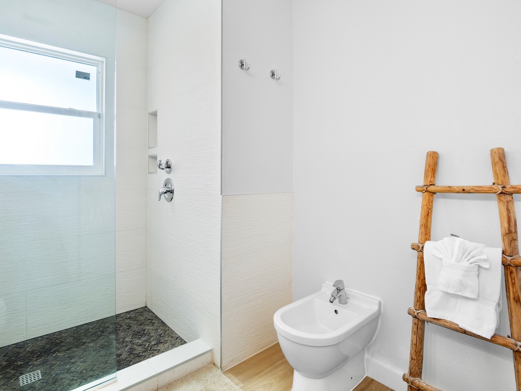 Primary Bathroom, Ensuite