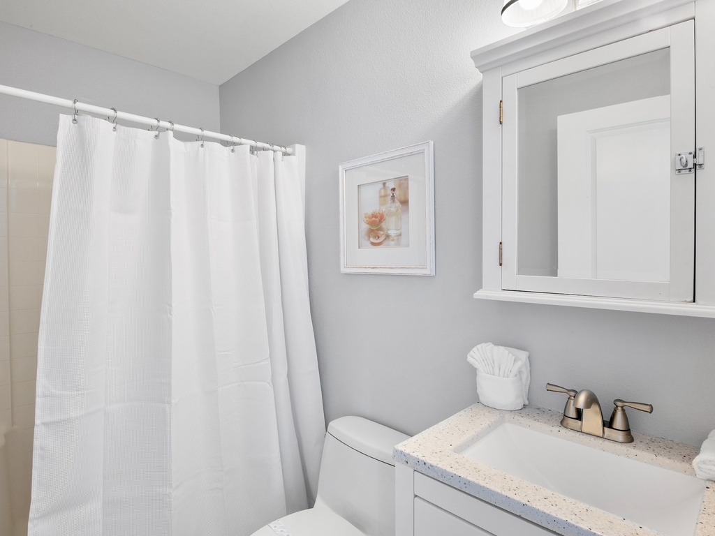 Second Bathroom, Ensuite