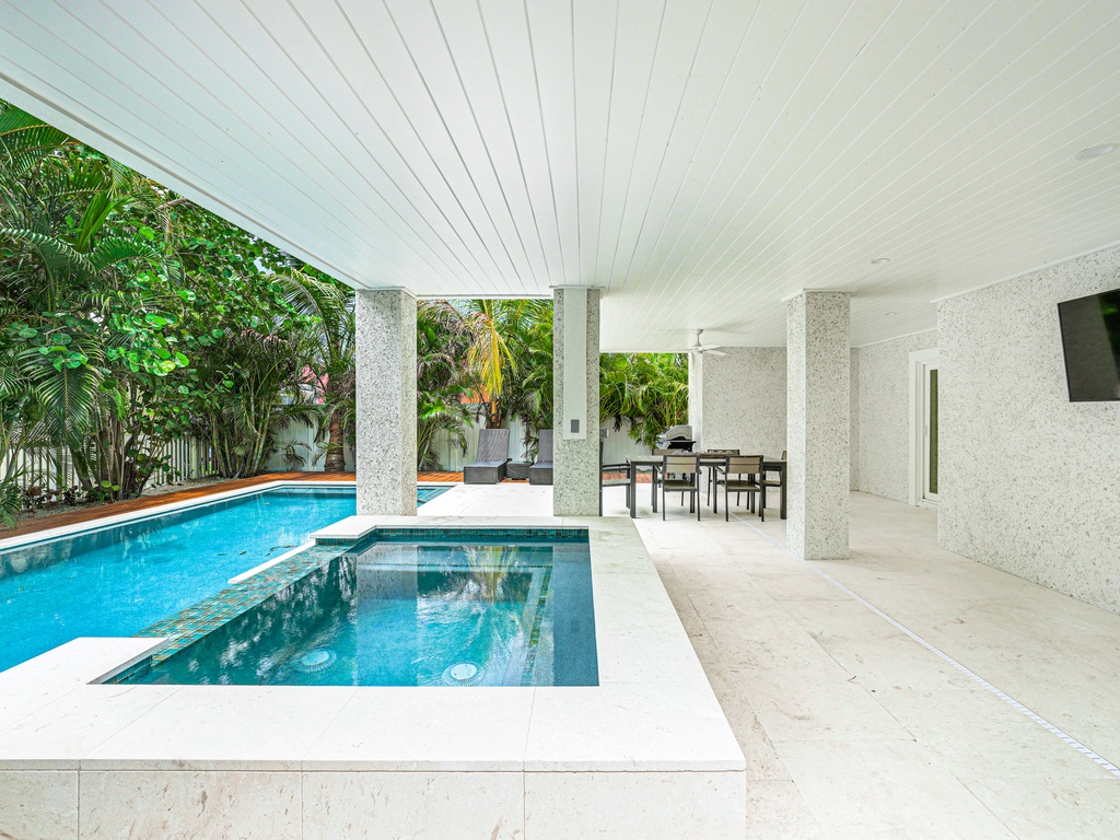 Sea Gal - AMI Locals