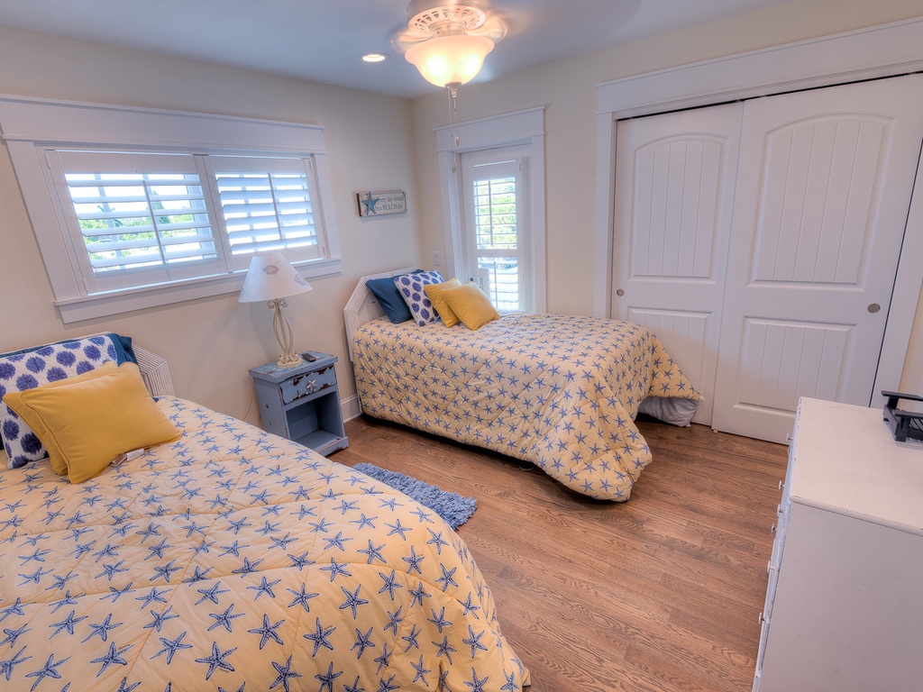 Additional Bedroom-Twins