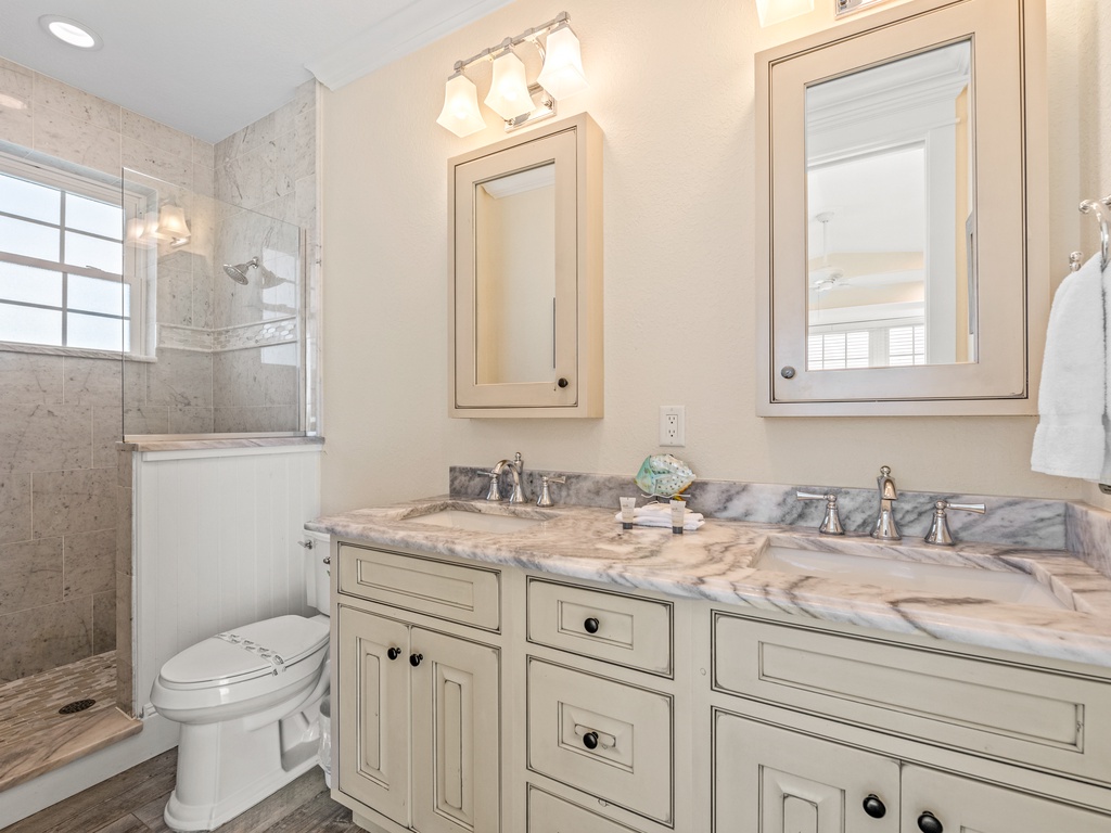 Fifth En-Suite - Walk-in Shower