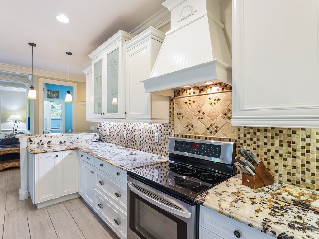 Fully Equipped Modern Kitchen