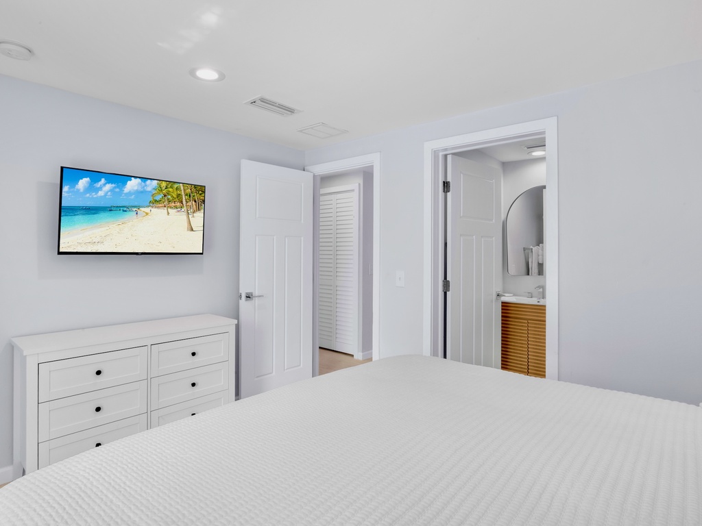 Primary Bedroom - King