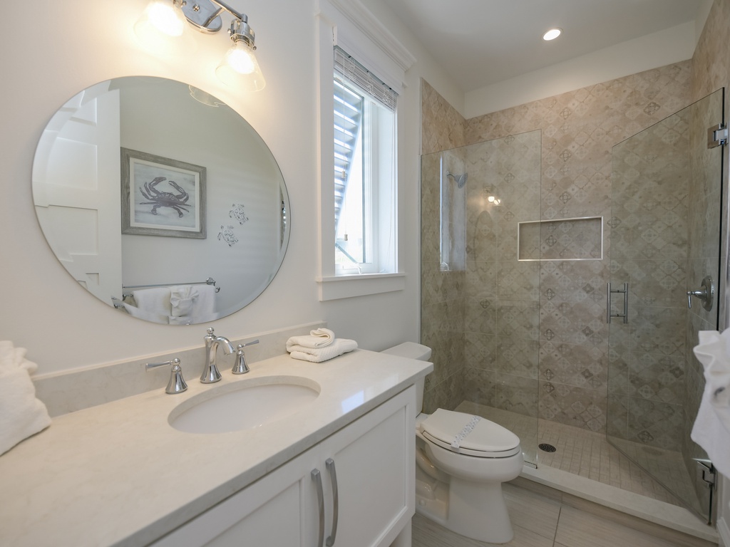 Second Bathroom, Ensuite